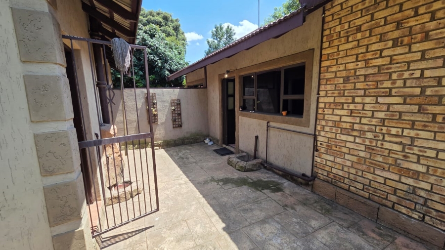 3 Bedroom Property for Sale in Protea Park North West